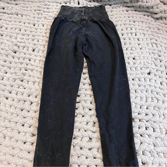 Woman's Black Retro Joggers Size Small - Picture 4 of 5